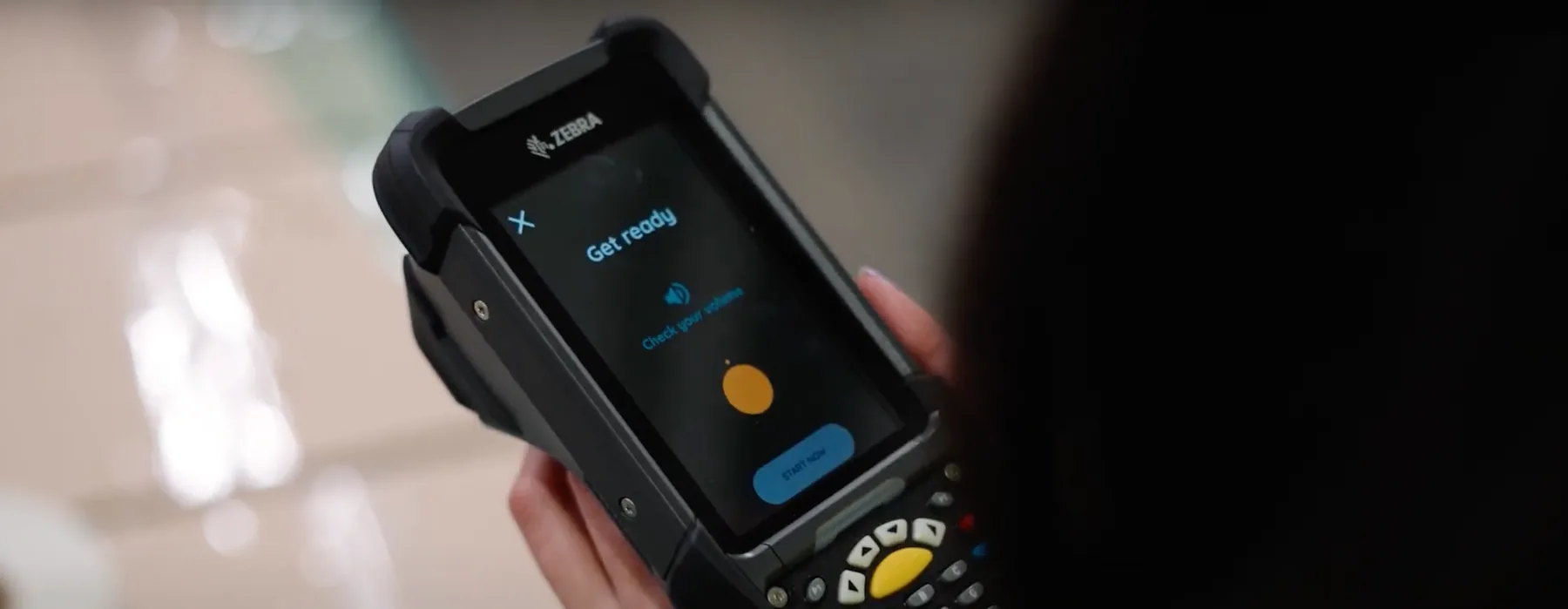 The how.fm training start screen on a ColdTrack Zebra handheld device
